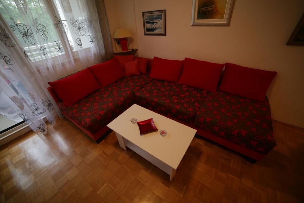 Apartment Kate Split Bilik gambar