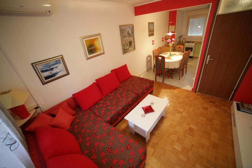 Apartment Kate Split Bilik gambar