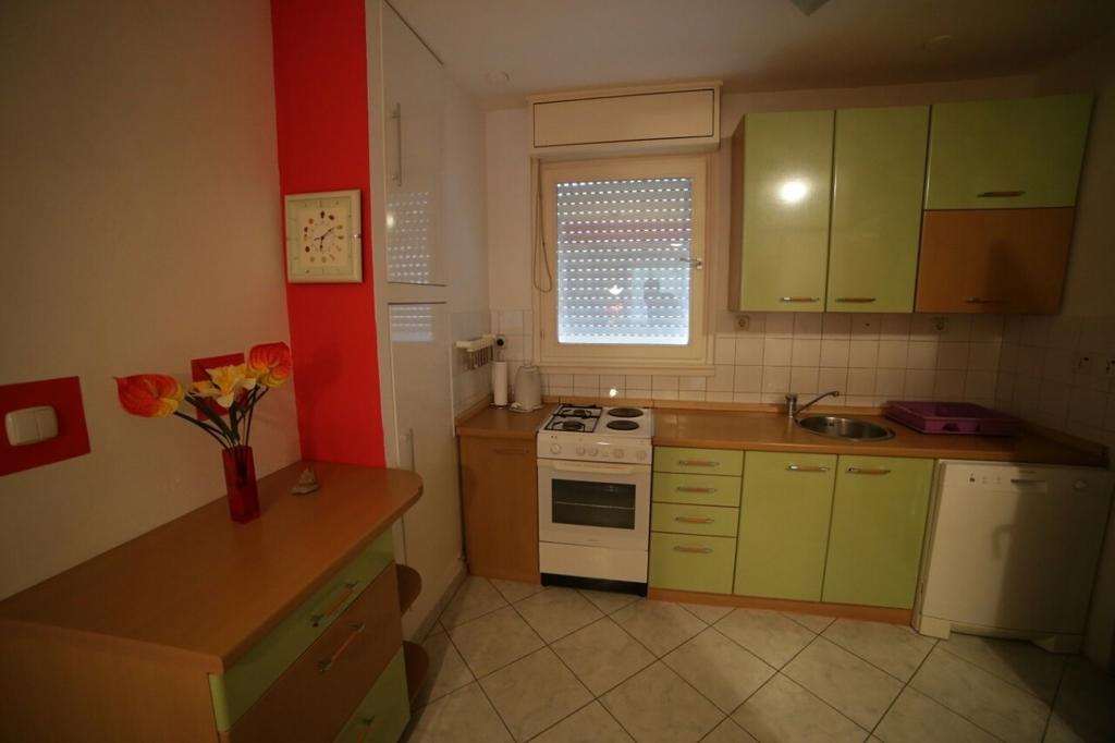 Apartment Kate Split Bilik gambar