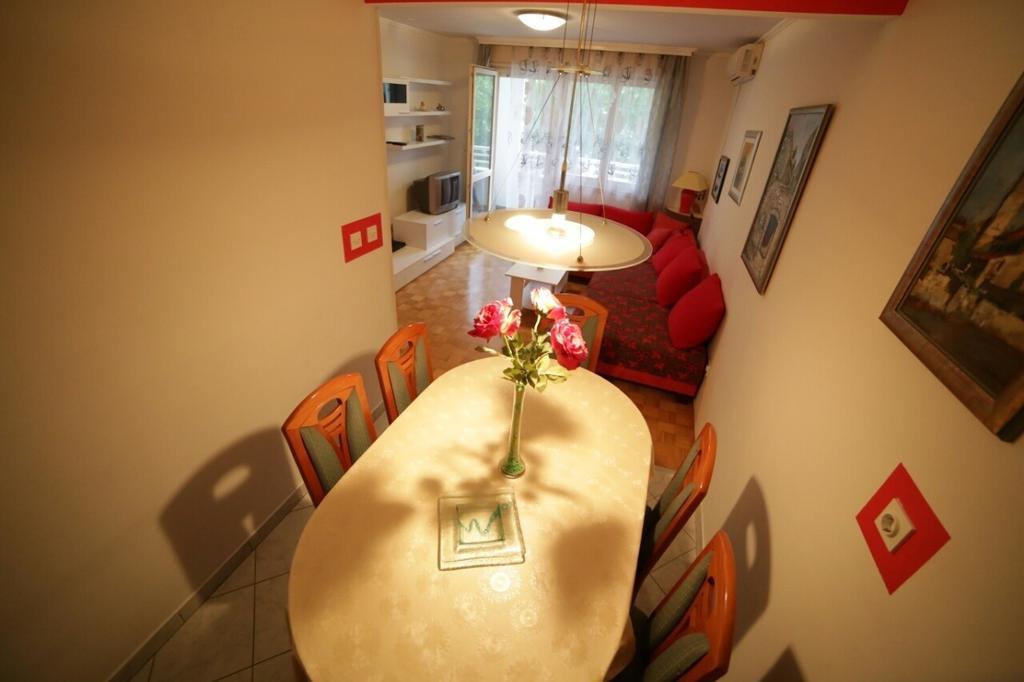 Apartment Kate Split Bilik gambar